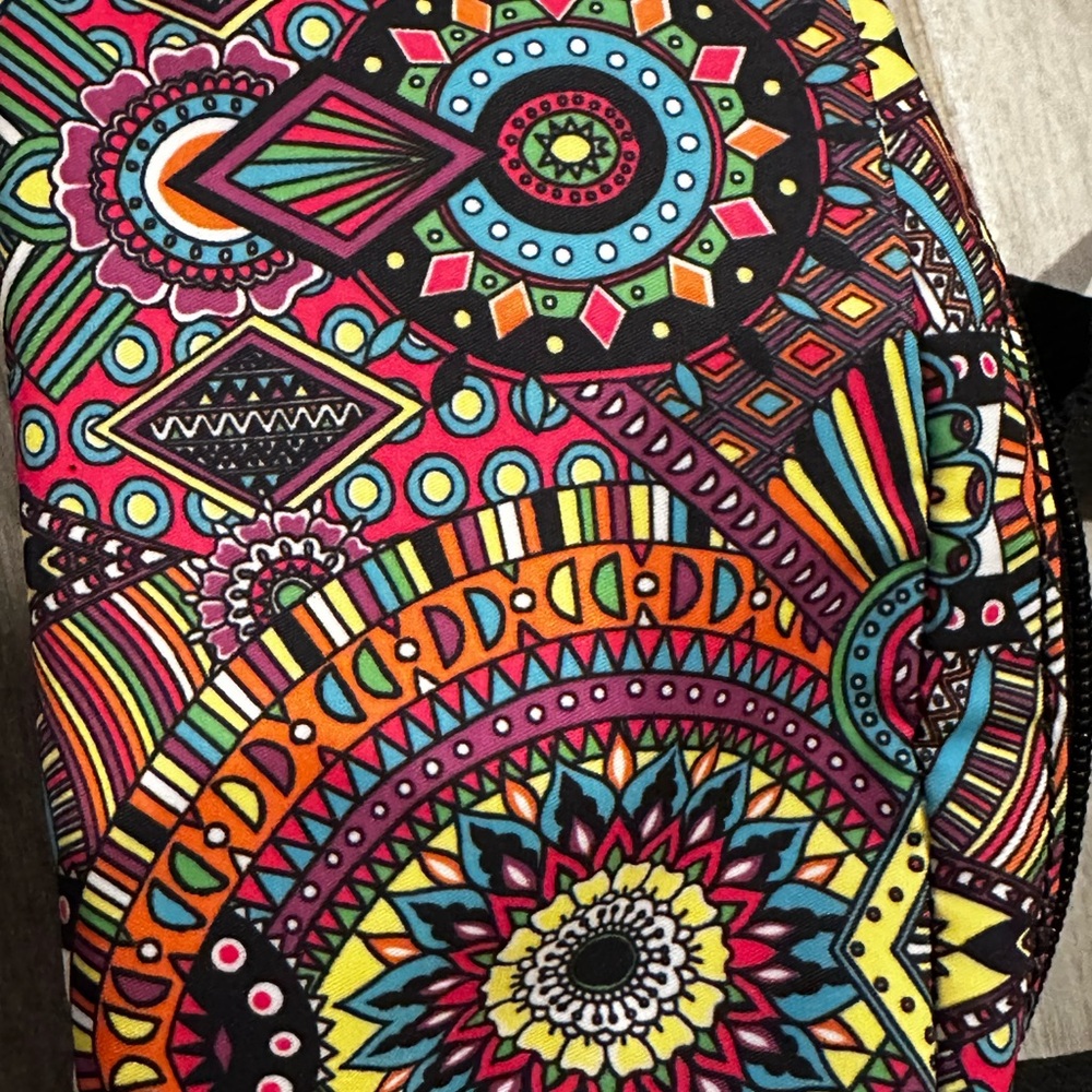 The Sak Sakroots Lodi Smartphone Crossbody Bag - Picture 4 of 8